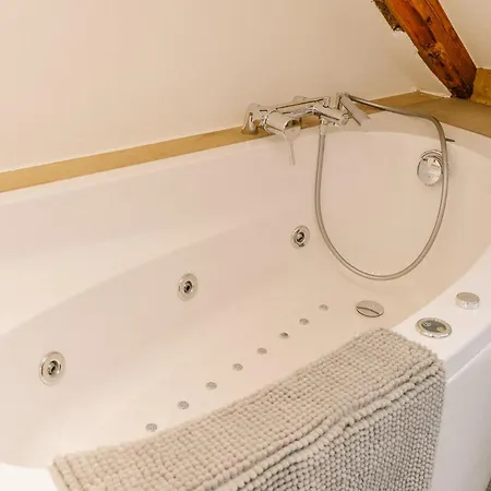 Alte Schreinerei * مونشاو